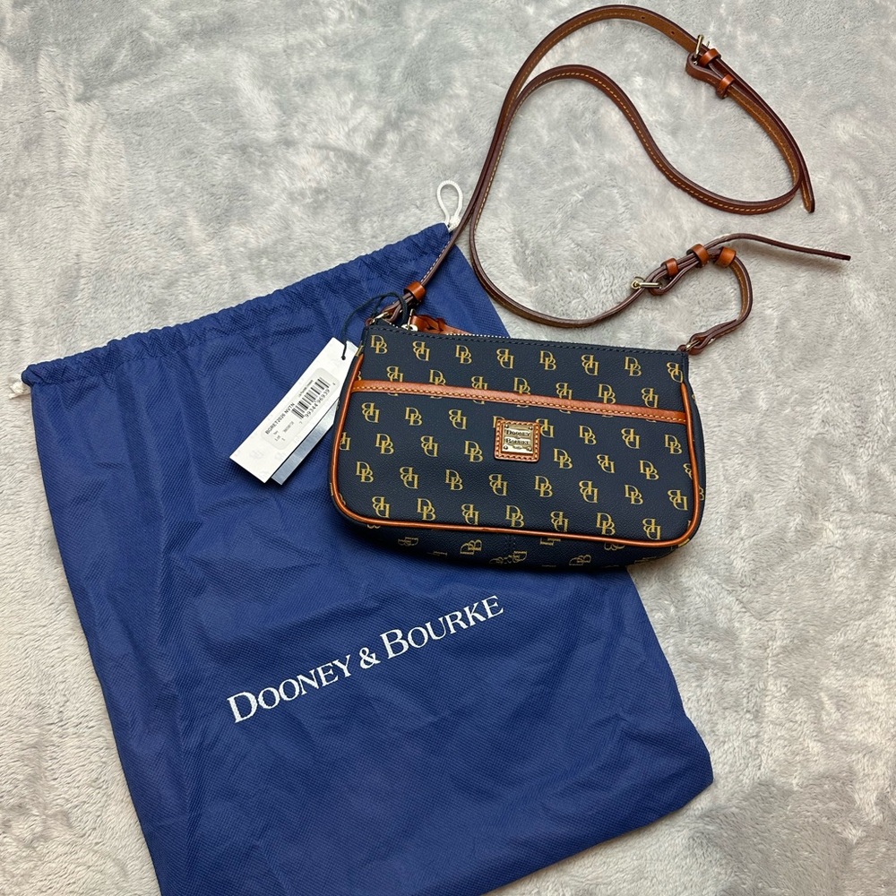NWT Dooney & Bourke Lola Pouchette Crossbody Purse w/Dust Bag Navy Blue Logo
